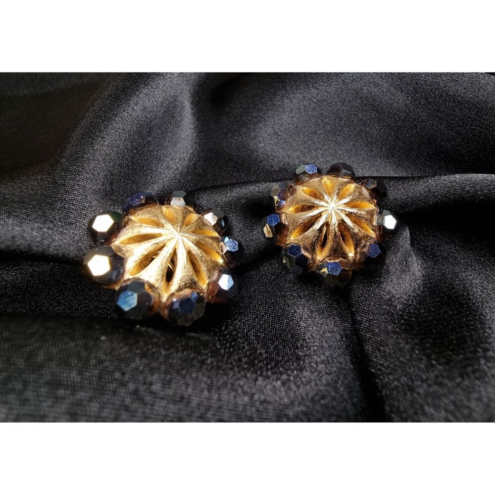 Vintage 1960s TRIFARI Signed Gold-Tone Clip-On Earrings With Black Bead Trim